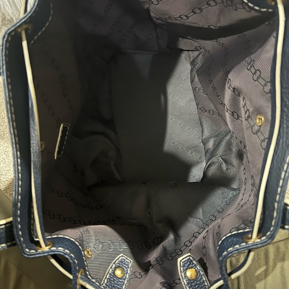 Louis Vuitton Black Textured Tote - Picture 6 of 6